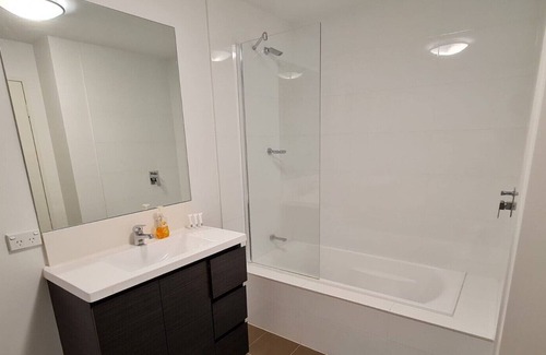 Liverpool Apartment | Two bedroom apartment with swimming pool