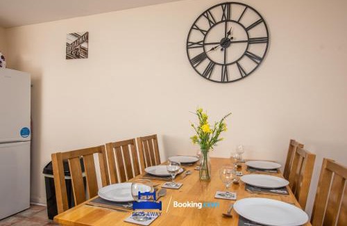 Kidlington Apartment | Two Bedroom Apartment By Beds Away Short Lets & Serviced Accommodation Close to Kidlington Airport and Blenheim Palace