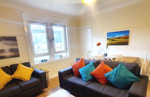 Airdrie Apartment | Two Bedroom Apartment by Klass Living Serviced Accommodation Airdrie - Nicol Apartment With WiFi & Parking