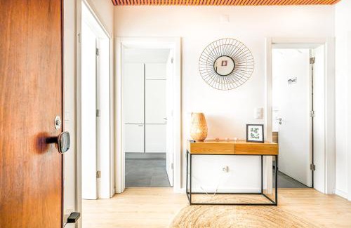 Queluz Apartment | Two bedroom apartment close to train station by Lisbon with Sintra