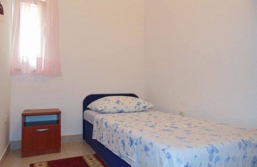 Cove Donja Krusica (Donje selo) Apartment | Two bedroom apartment with terrace and sea view Cove Donja Kruščica - Donja Krušica, Šolta (A-17064-a)