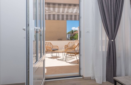 Donja luka Apartment | Two bedroom apartment with terrace Makarska (A-19134-a)