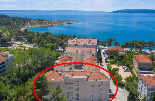 Donja luka Apartment | Two bedroom apartment with terrace Makarska (A-19134-a)