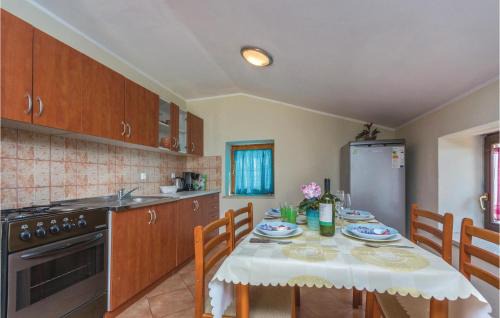Jezenj Apartment | Two-Bedroom Apartment In Veli Jezenj