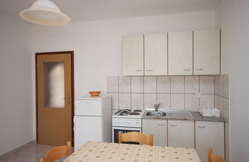 Kustici Apartment | Two bedroom apartment near beach Kustići, Pag (A-6355-e)