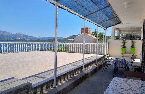 Dubrava Apartment | Two bedroom apartment near beach Cove Pještata, Pelješac (A-14440-e)