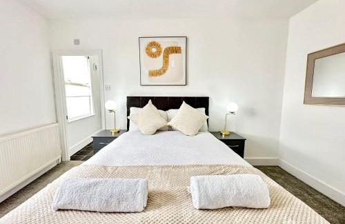 Addison Apartment | Two Bedroom Apartment Shepherd Bush