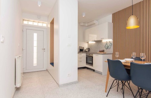 Portoroz Apartment | Two Bedroom Apartment with terrace Rose Garden
