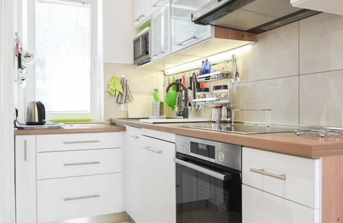 Splitska Apartment | Two bedroom apartment with terrace and sea view Splitska, Brač (A-11300-a)