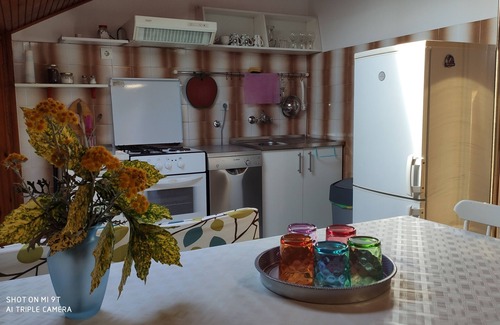 Plat Apartment | Two bedroom apartment with balcony and sea view Plat, Dubrovnik (A-2136-b)