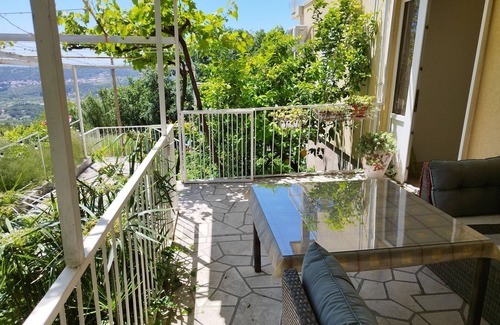 Zupa dubrovacka Apartment | Two bedroom apartment with terrace and sea view Buići, Dubrovnik (A-24565-a)