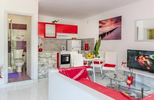 Babina Apartment | Two bedroom apartment with balcony and sea view Cove Babina, Korčula (A-19712-a)