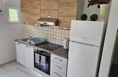 Barbat na Rabu Apartment | Two bedroom apartment with balcony and sea view Barbat, Rab (A-4951-c)