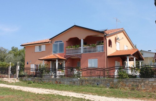 Valica Apartment | Two bedroom apartment with terrace Valica, Umag (A-7122-b)