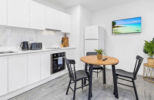 Burwood Apartment | Two Bedroom Apt Burwood | MHS