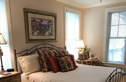 Lake Oconee Condo | Two Bedroom Condo Minutes from the Ritz Carlton.