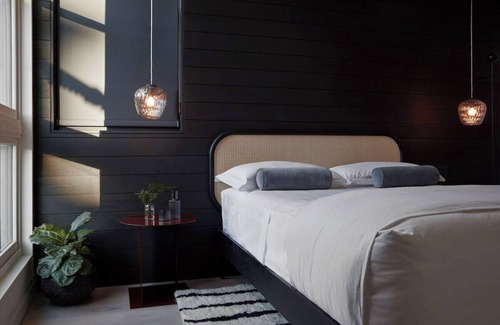 Fishtown Hotel | Two Bedroom Deluxe Queen + Queen Suite