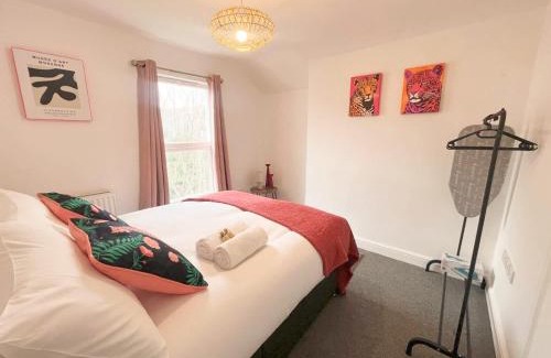 Saint Paul's Apartment | Two bedroom flat in City Road