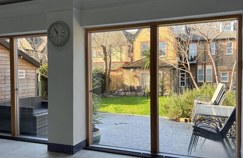 Catford Apartment | Two bedroom Garden Maisonette in London
