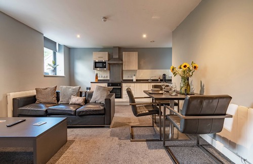 Newcastle-upon-Tyne Apartment | Two Bedroom Newcastle City Quayside Apartment