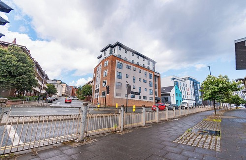Newcastle-upon-Tyne Apartment | Two Bedroom Newcastle City Quayside Apartment