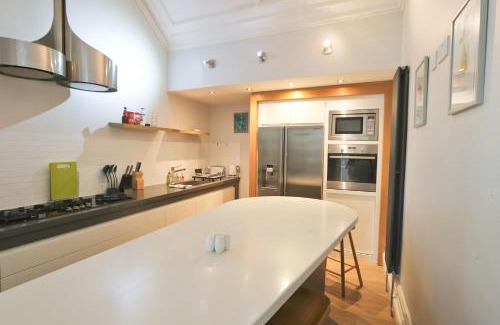 Clifton Apartment | Two bedroom ground floor flat in Clifton Village