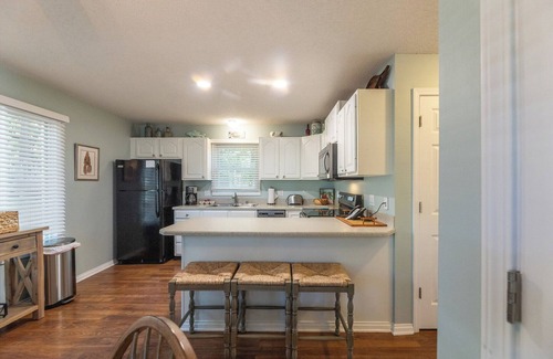 Grand Rivers Condo | Two Bedroom Harbor View Condo