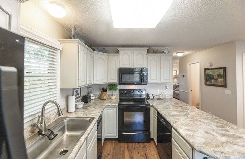 Grand Rivers Condo | Two Bedroom Harbor View Condo