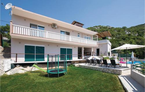 Ploce House | Two-Bedroom Holiday Home In Ploce