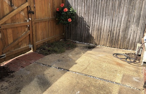 Buzzard Point House | Two-bedroom house walk to National Mall, Smithsonian, or Nationals Baseball game