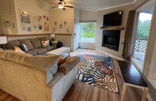 Kachemak House | Two Bedroom House with a view in Kachemak City