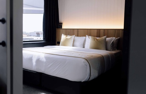 Newcastle Hotel | Two Bedroom Interconnect Deluxe In CBD