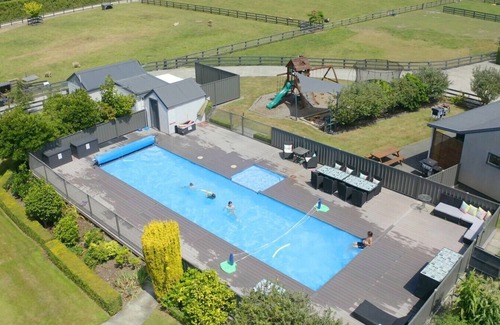 Havelock North Cottage | Two bedroom king cottage