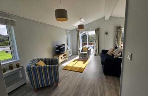 Liskeard Cabin | Two Bedroom Lodge In The Country - Owl, Peacock & Meadow