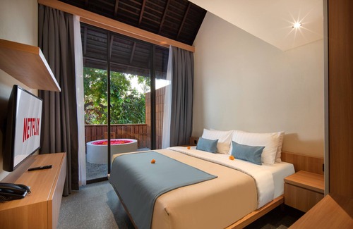 Batu Bolong Resort | Two Bedroom Loft River View in Canggu