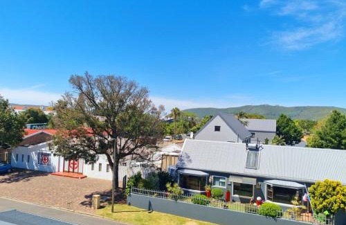 Knysna Central Apartment | Two bedroom on Trotter