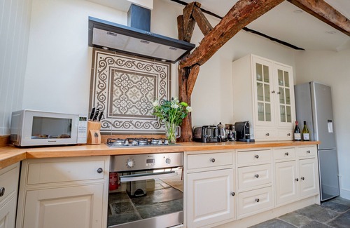 Moreton-in-Marsh Cottage | Two bedroom period Cotswold holiday cottage in Moreton-in-Marsh - Wendle Cottage