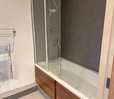 Whittington Apartment | Two Bedroom penthouse apartment in Colindale