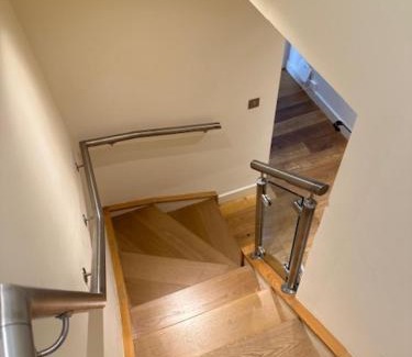 Whittington Apartment | Two Bedroom penthouse apartment in Colindale