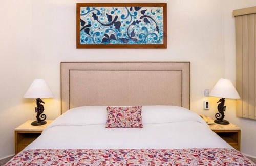 South Hotel Zone Resort | Two-Bedroom Suite in Villa Del Palmar Beach Resort & Spa Cabo San Lucas