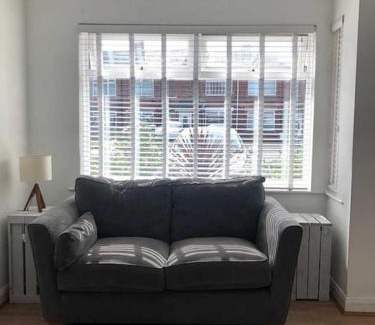 Hull House | Two bedroom terrace house with parking