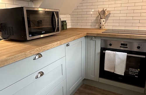 Wilton Cottage | Two bedroom traditional cottage