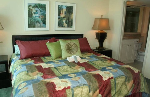 Crescent Beach Resort | Two Bedroom, Ocean View, Luxury Condo, North, Myrtle Beach, SC 2049389