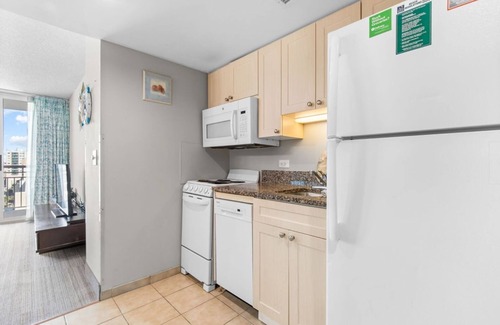 Crescent Beach Resort | Two Bedroom, Ocean View, North Myrtle Beach, SC 2147664
