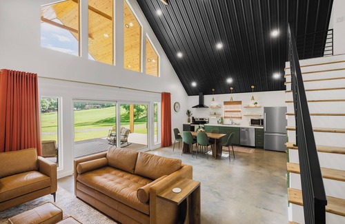 Waynesville House | Two BRAND NEW Mountain Barndominiums/Family Getaway/Sleeps 12