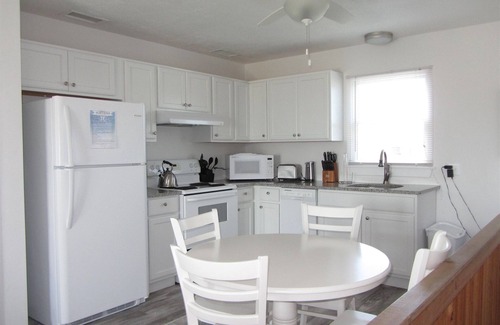 Ocean Isle Estates Cottage | Two By The Sea A on the Oceanfront in Avon is a perfect getaway!
