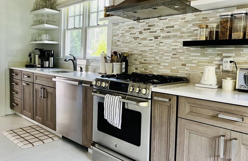 East Hampton North Cottage | Two Cottages, One Property, and a Pool! Near East Hampton Village.