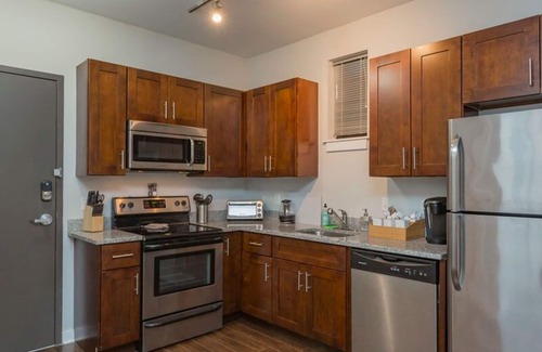 Music Row Apartment | TWO Cozysuites Alluring Music Row Condos w Parking
