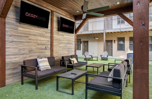 Music Row Apartment | TWO Cozysuites Alluring Music Row Condos w Parking