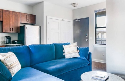 Music Row Apartment | TWO Cozysuites Charming Music Row Condos w Parking